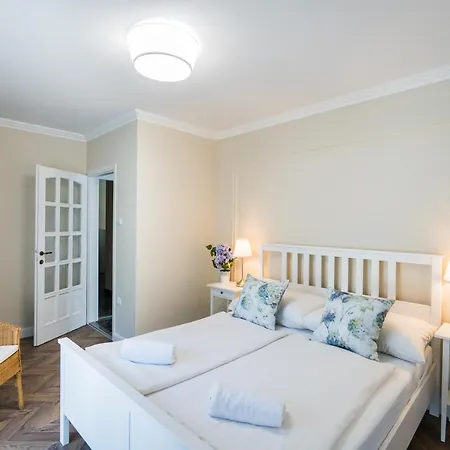 Csenge Apartmán Siófok