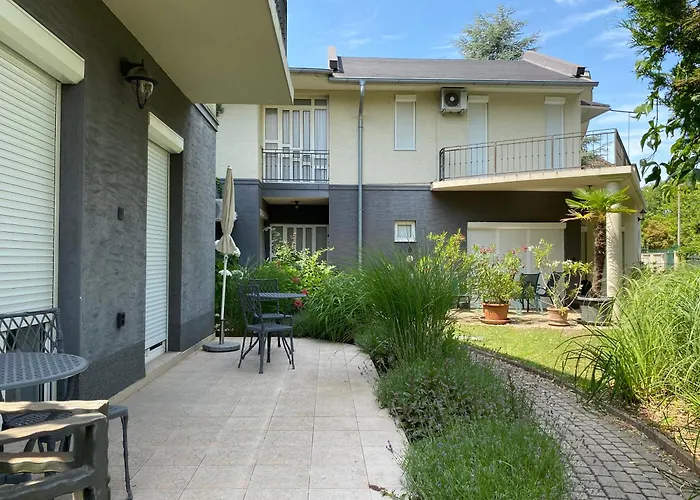 Csenge Lägenhet Siófok